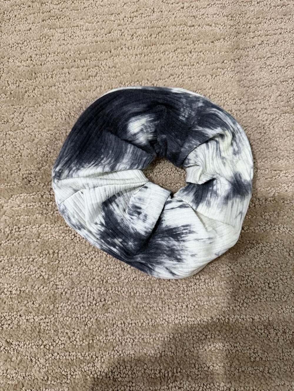 Oversized Ribbed Tie Dye Black and White Hair Scrunchie